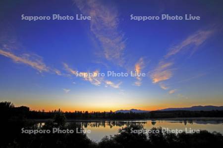 水沢ダムの朝焼け