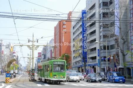 札幌市電と街並み（2007年 H19）