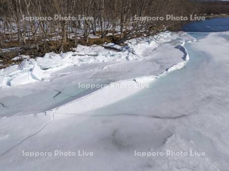 屈斜路湖の御神渡り　ドローン空撮