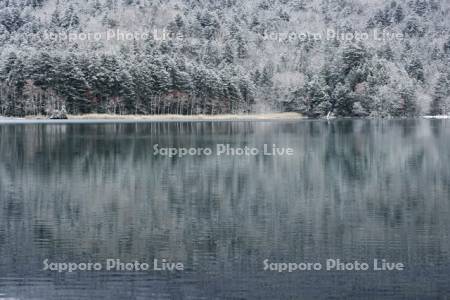 新雪のオンネトー