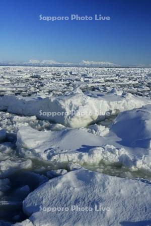 野付半島から流氷と知床連峰・世界遺産