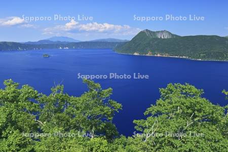 第一展望台から夏の摩周湖