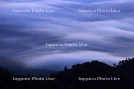 津別峠から夜明けの屈斜路湖の雲海