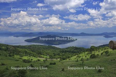 夏の美幌峠から屈斜路湖