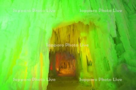 層雲峡温泉氷瀑まつり　ライトアップ
