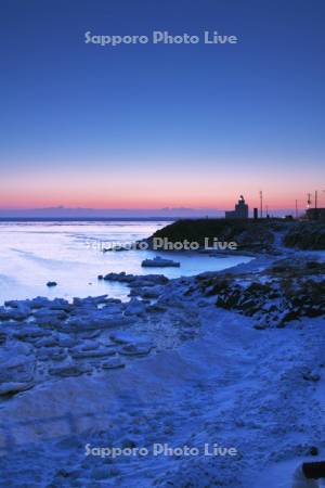 納沙布岬の朝と流氷と北方領土