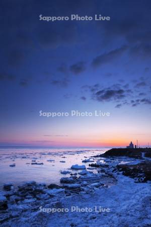 納沙布岬の朝と流氷と北方領土