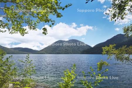 然別湖と天望山（唇山）