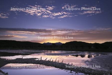 大雪遊水公園の朝と大雪山