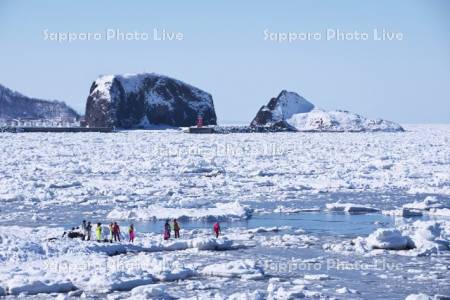 ウトロの流氷と流氷ウォーク