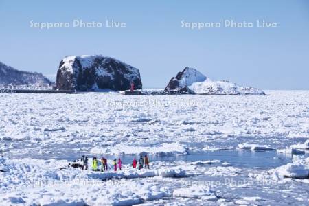 ウトロの流氷と流氷ウォーク