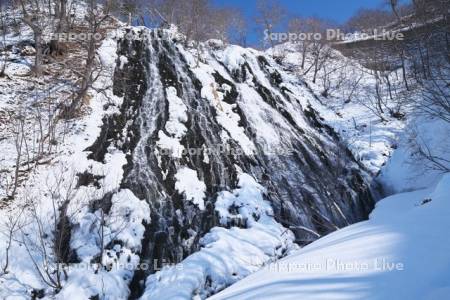 オシンコシンの滝