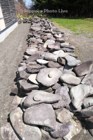 大船遺跡　石皿