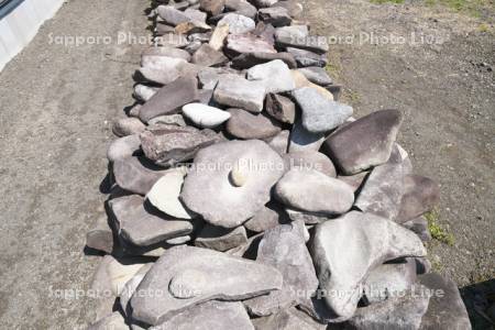 大船遺跡　石皿