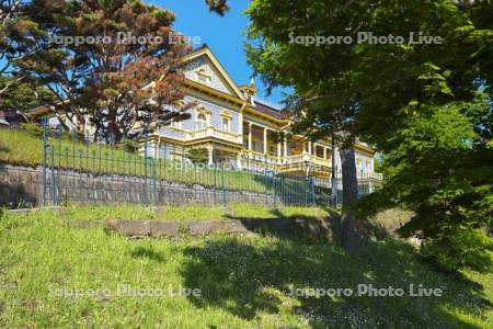 旧函館区公会堂と元町公園