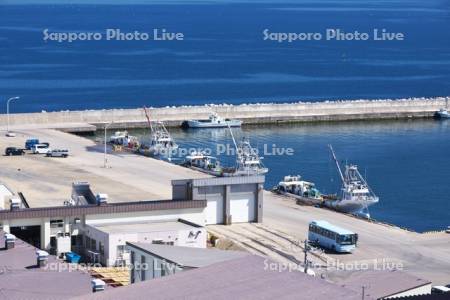 富武士漁港とサロマ湖