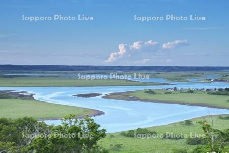 霧多布湿原と一番川