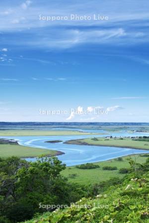 霧多布湿原と一番川