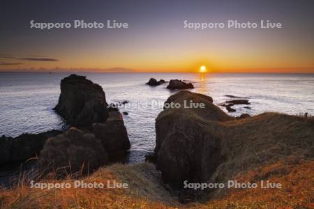 霧多布岬の日の出と太平洋