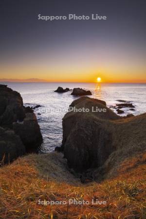 霧多布岬の日の出と太平洋