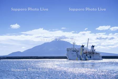 フェリーと利尻島