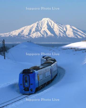 スーパー宗谷と利尻富士