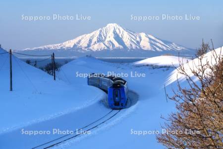 スーパー宗谷と利尻富士