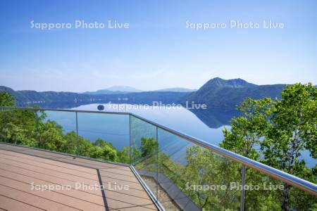 摩周湖と摩周湖カムイテラス