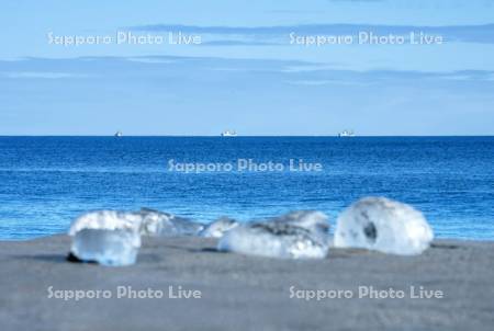ジュエリーアイスと漁船
