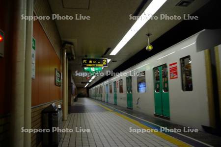 地下鉄　南北線