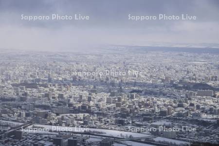 藻岩山より札幌市街地　豊平川方面