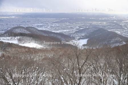 藻岩山より札幌市街地　真駒内方面