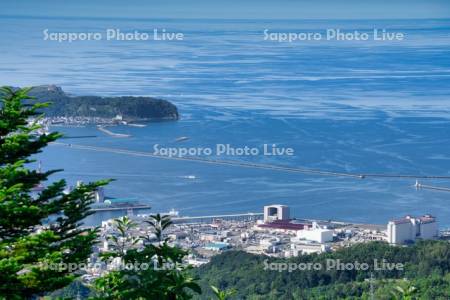 毛無山展望台より小樽港北防波堤