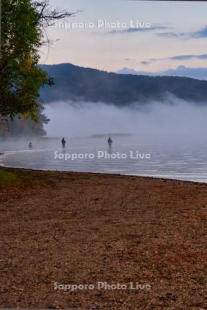 阿寒湖の釣り人