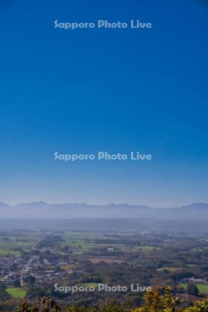 丸山展望台より日高山脈 R236