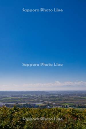 十勝が丘展望台より十勝中央大橋と十勝川