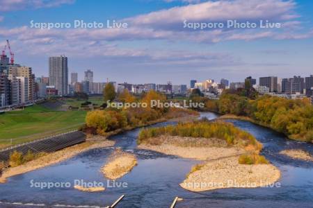 幌平橋より豊平川