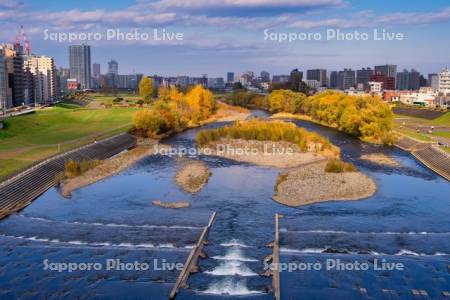 幌平橋より豊平川