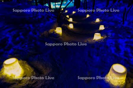 定山渓温泉雪灯路