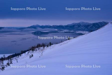 美幌峠から屈斜路湖　黎明