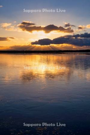 ウトナイ湖の日の出