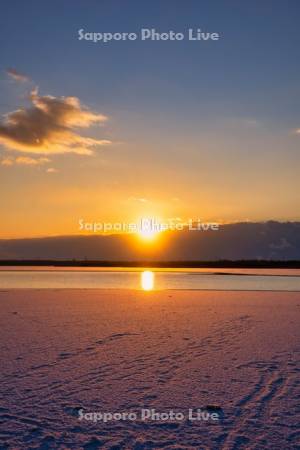 ウトナイ湖の日の出